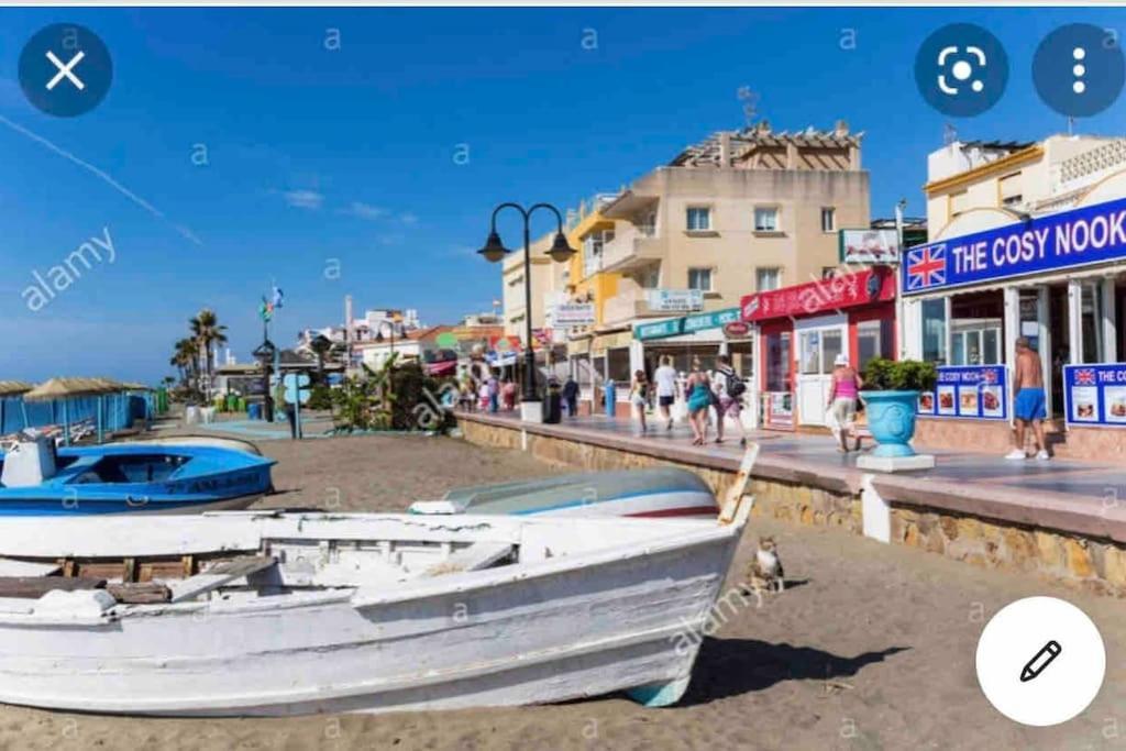 Magnifico Apartamento En La Carihuela, Torremolino Torremolinos Luaran gambar