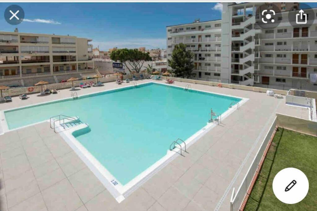 Magnifico Apartamento En La Carihuela, Torremolino Torremolinos Luaran gambar